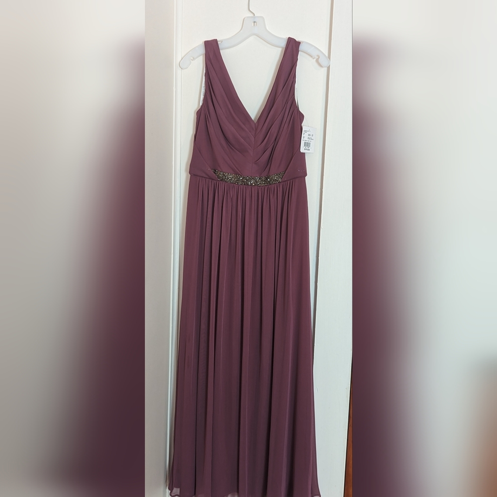 David's Bridal bridesmaid dress, size 10, Color CHIANTI
